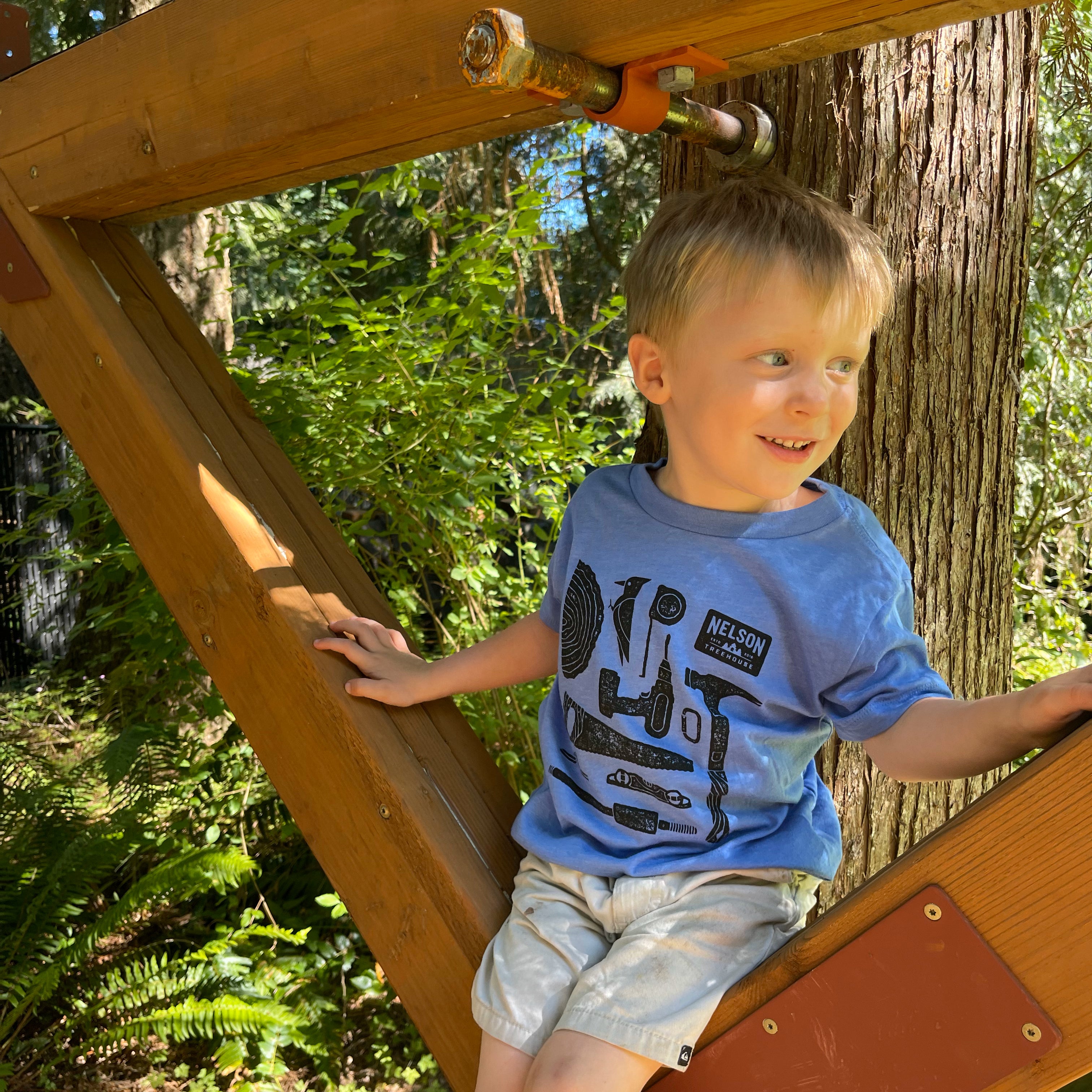Baumhaus-Tools-T-Shirt für Kleinkinder